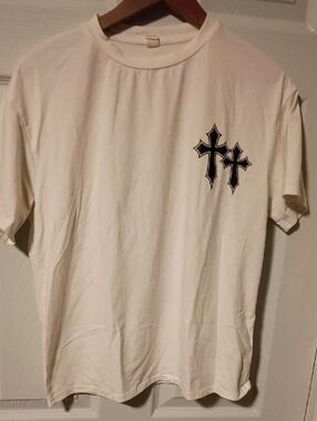 SHEIN White Short Sleeve Tee with Black Cross Chest Graphics